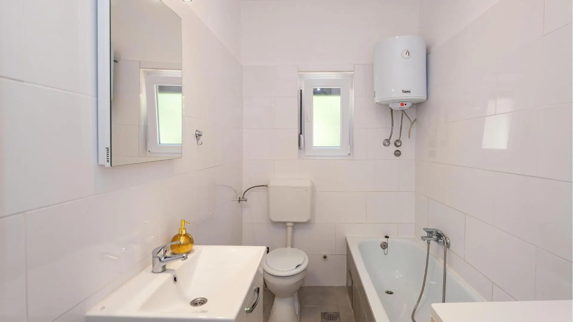 3 Bedroom Awesome Home In Rastevic