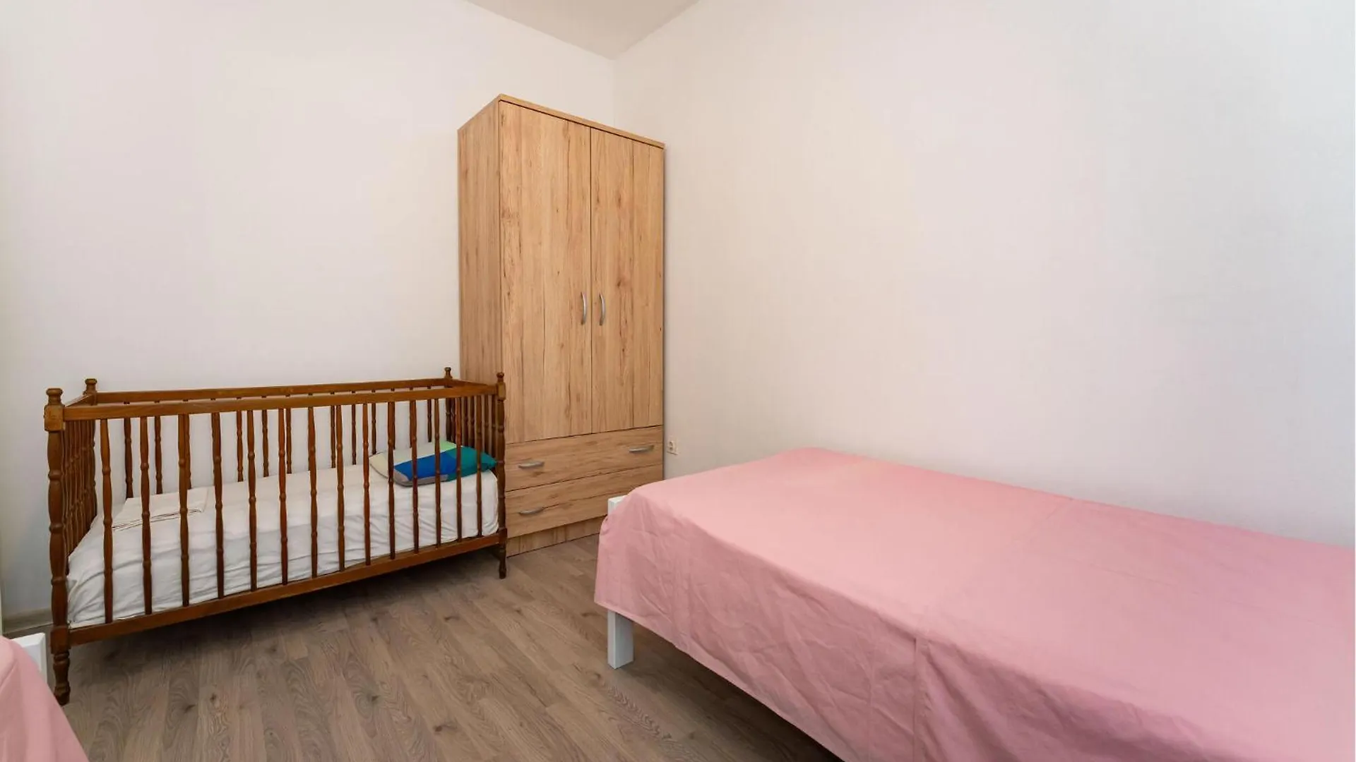 3 Bedroom Awesome Home In Rastevic Prázdninový dům