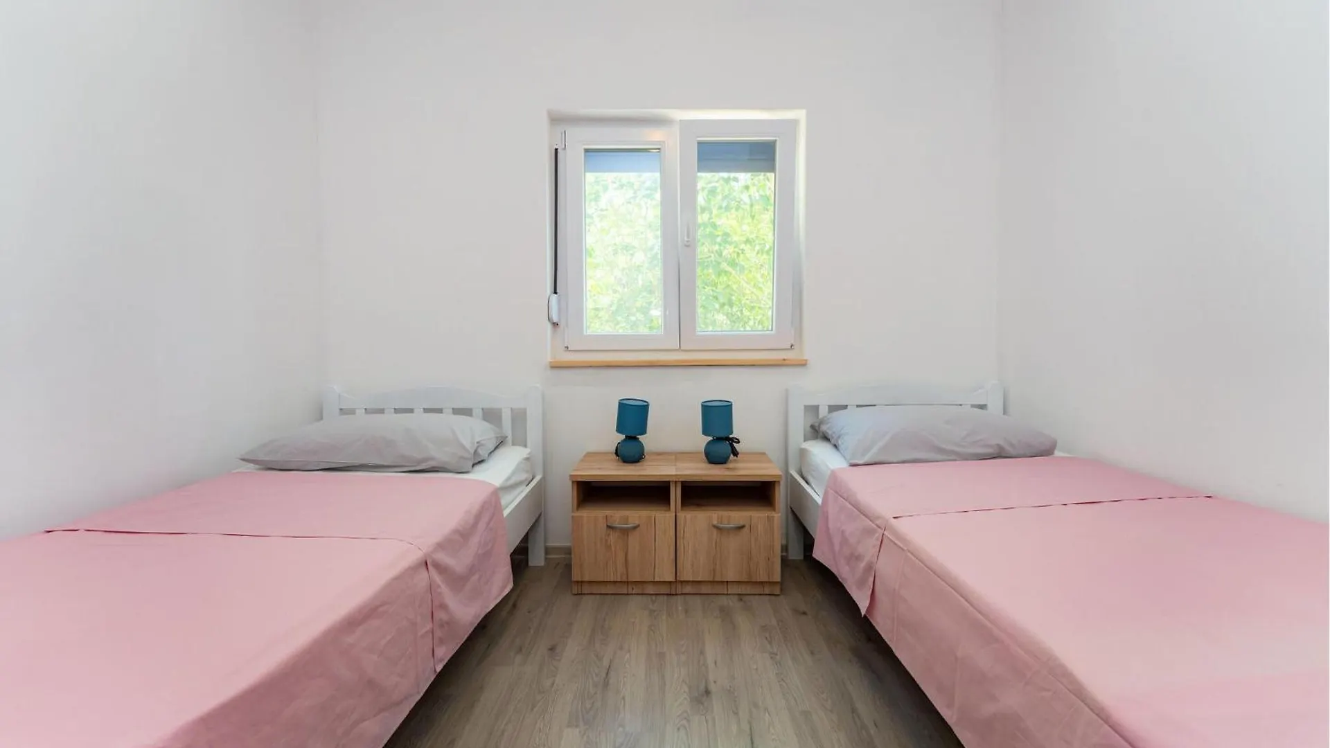 3 Bedroom Awesome Home In Rastevic 0*,  Croazia