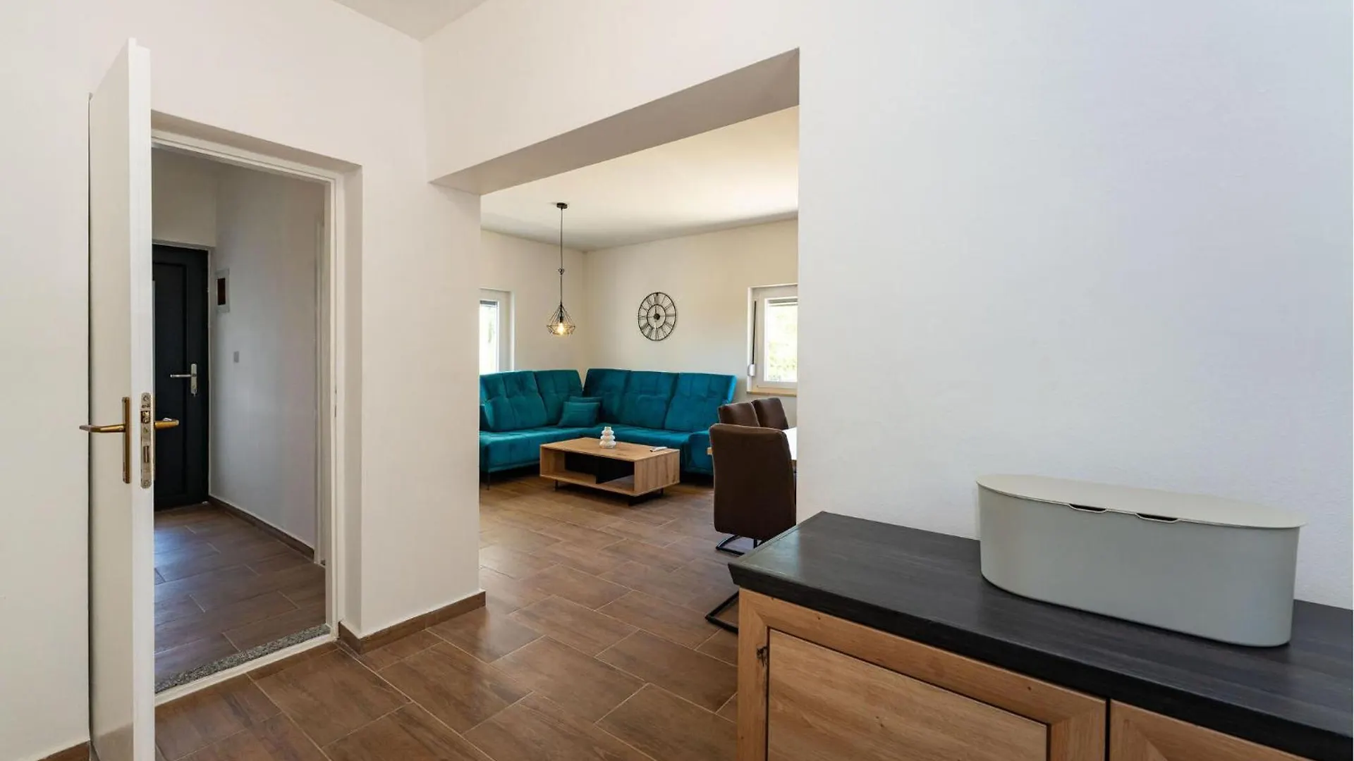 3 Bedroom Awesome Home In Rastevic Croazia